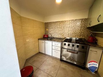 CASA EN VENTA 6 AMBIENTES ALMAGRO
