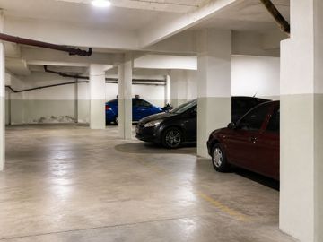 Venta Cochera doble Villa Ortuzar Fija y Cubierta