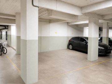Venta Cochera doble Villa Ortuzar Fija y Cubierta