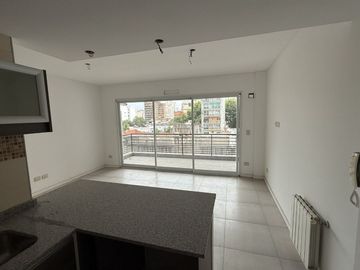 VENTA DEPARTAMENTO 2 AMB A ESTRENAR BALCON FLORES