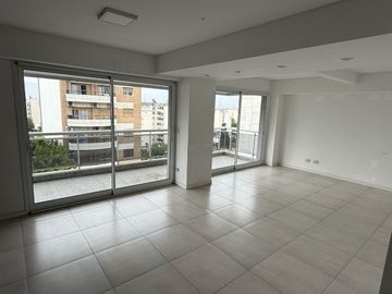 VENTA DEPARTAMENTO 2 AMB A ESTRENAR BALCON FLORES