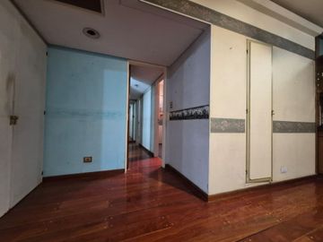 Vende depto 4 amb, dep baulera y cochera en Flores