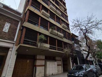 Vende depto 4 amb, dep baulera y cochera en Flores