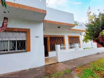 VENTA CASA 5 AMB EN HURLINGHAM C/ JARDIN Y COCHERA