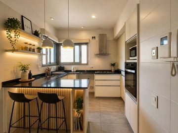 VENTA PISO 4 Amb,Parrilla/Coch /Baulera ,Excelente