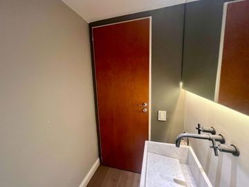 VENTA PISO 4 Amb,Parrilla/Coch /Baulera ,Excelente