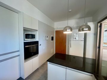 VENTA PISO 4 Amb,Parrilla/Coch /Baulera ,Excelente