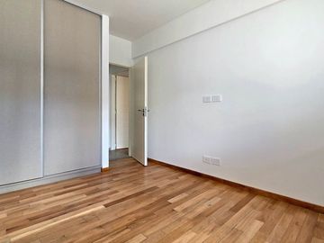 DEPTO EN VNT 3AMB DEVOTO A ESTRENAR C BALCÓN