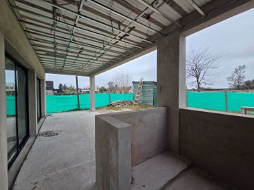 VENTA CASA A ESTRENAR EN BARRIO CERRADO EL OLIVAR
