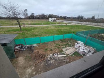VENTA CASA A ESTRENAR EN BARRIO CERRADO EL OLIVAR