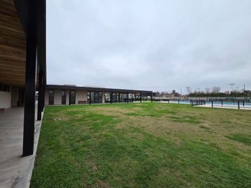 VENTA CASA A ESTRENAR EN BARRIO CERRADO EL OLIVAR