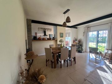 VENTA CASA 4 AMB PILAR