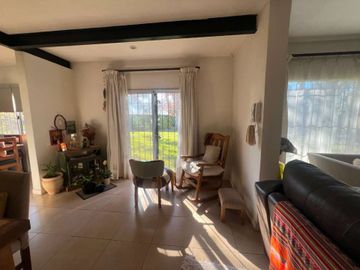 VENTA CASA 4 AMB PILAR
