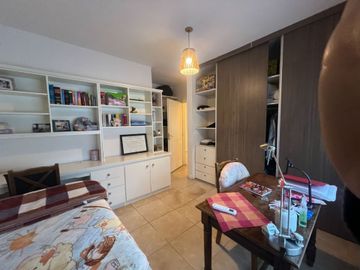 VENTA CASA 4 AMB PILAR