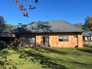VENTA CASA 4 AMB PILAR