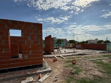 VENTA CASA EN CONSTRUCCION VIDA BARRIO PRIVADO