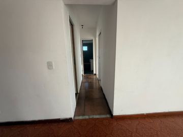 OPORTUNIDAD VENTA DEPARTAMENTO 4 AMB. FLORES CENTR