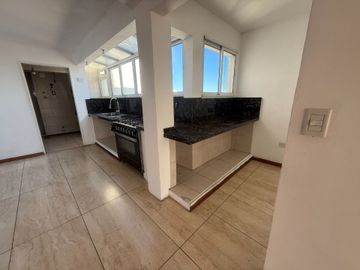 OPORTUNIDAD VENTA DEPARTAMENTO 4 AMB. FLORES CENTR