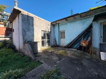 CASA MULTIFAMILIAR VILLA LUGANO CON LOCAL+4 DEPTOS