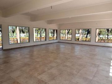 CASA EN VENTA 5 AMBIENTES - LOMAS DE EZEIZA