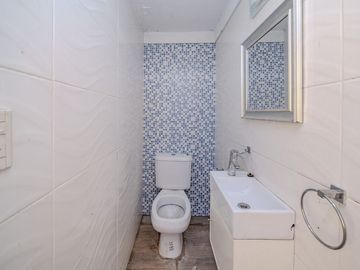 VENTA CASA 6 AMB FLORES PISCINA COCHERA PERMUTA