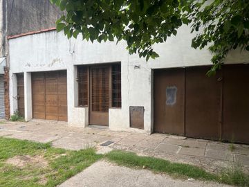 VENTA LOTE PALOMAR/CASEROS 240M2 OPORTUNIDAD