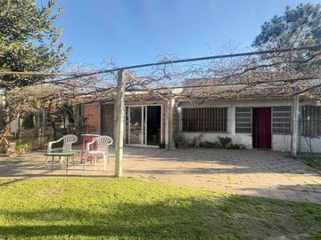 Venta Casa quinta mas departamento La Reja