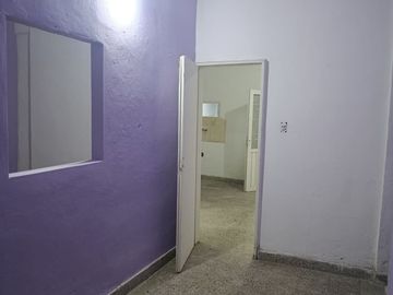 VENTA GALPON 295 m2 C/OFICINAS 95 M2, LA TABLADA
