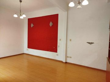 En venta Ph de 2 amb con 2 patios en PB  Chacarita