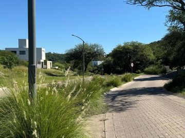 VENTA TERRENO 2194MTS, LA DESEADA LA CALERA