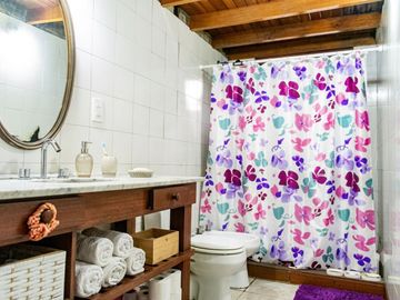 Casa en venta en Wilde con jardin