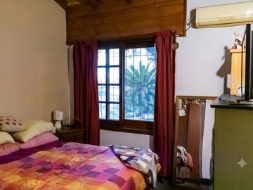 Casa en venta en Wilde con jardin