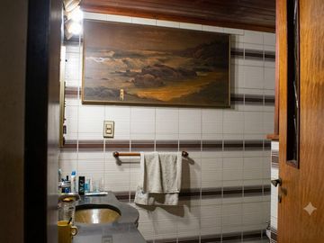 Casa en venta en Wilde con jardin