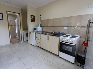 VENTA CASA + 3 DEPARTAMENTOS ORIENTADO A RENTA