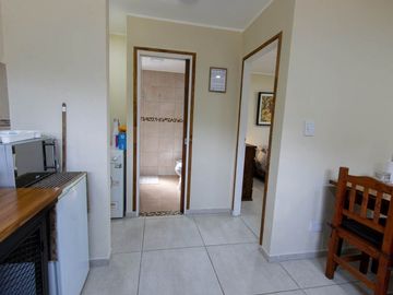 VENTA CASA + 3 DEPARTAMENTOS ORIENTADO A RENTA