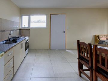 VENTA CASA + 3 DEPARTAMENTOS ORIENTADO A RENTA