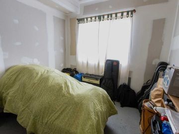 VENTA CASA + 3 DEPARTAMENTOS ORIENTADO A RENTA