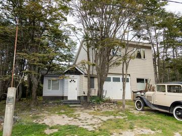 VENTA CASA + 3 DEPARTAMENTOS ORIENTADO A RENTA