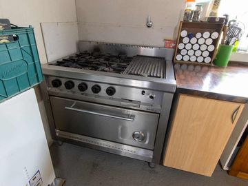 VENTA CASA + 3 DEPARTAMENTOS ORIENTADO A RENTA
