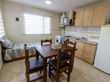 VENTA CASA + 3 DEPARTAMENTOS ORIENTADO A RENTA