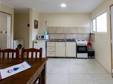 VENTA CASA + 3 DEPARTAMENTOS ORIENTADO A RENTA