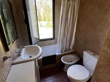 CHACRA EN VENTA PUERTO PANAL ZARATE C/ 2 CASAS