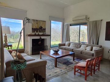 CHACRA EN VENTA PUERTO PANAL ZARATE C/ 2 CASAS