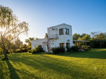 CHACRA EN VENTA PUERTO PANAL ZARATE C/ 2 CASAS