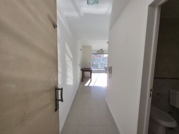 VENTA MONOAMBIENTE CON BALCON EXCELENTE VISTA