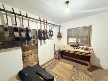 VENTA GALPON EN VILLA TESEI