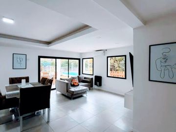 VENTA CASA 4 AMBIENTES COUNTRY BANCO PCIA MORENO