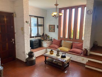 VENTA CASA 5 AMBIENTES ITUZAINGO NORTE