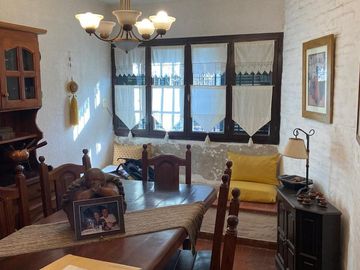 VENTA CASA 5 AMBIENTES ITUZAINGO NORTE