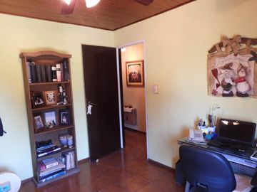 VENTA CASA 5 AMBIENTES ITUZAINGO NORTE